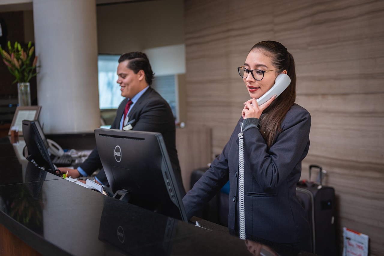 Test Customer Service and Technical Support